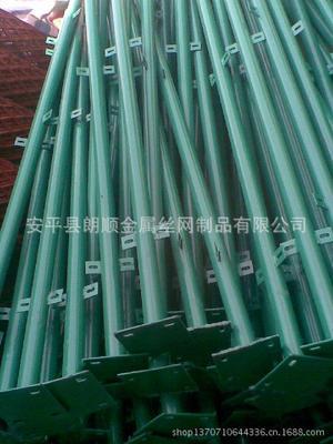 西安雙邊絲護(hù)欄網(wǎng)及其應(yīng)用 價(jià)格、廠家與產(chǎn)品解析