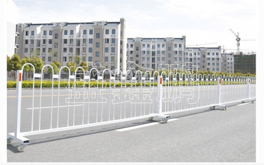 長(zhǎng)春京式護(hù)欄廠家產(chǎn)品圖片與天津盛鑫鵬道路設(shè)施公司