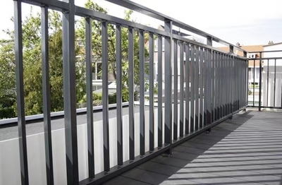 西安鐵藝欄桿道路護(hù)欄圍欄定制專家——如云鐵藝，守護(hù)城市安全與美觀的堅(jiān)實(shí)屏障